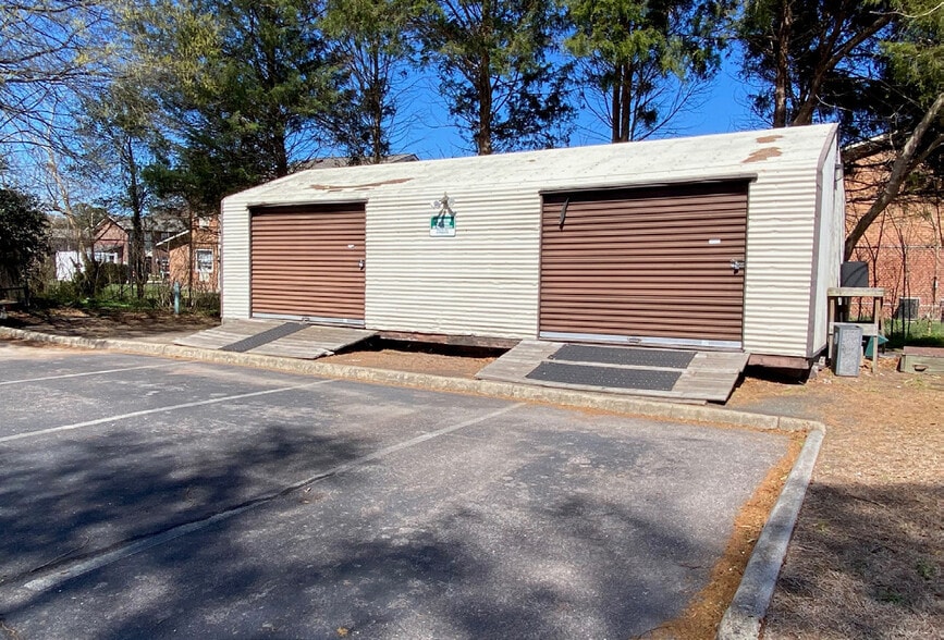 385 N Witchduck Rd, Virginia Beach, VA for sale - Building Photo - Image 3 of 12