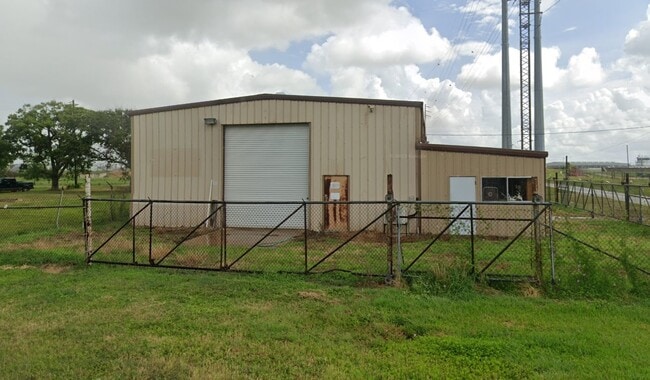 More details for 530 E 2nd St, Freeport, TX - Industrial for Lease