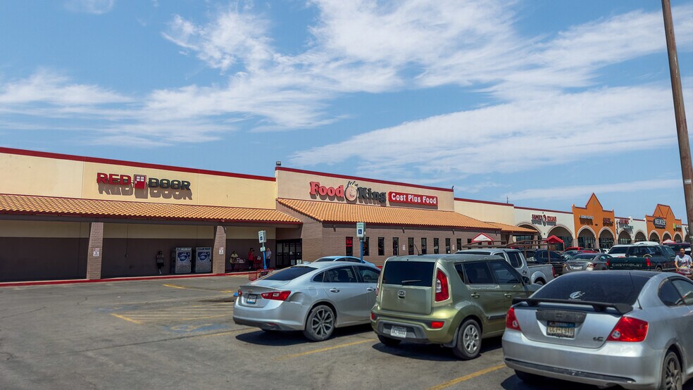 10600-10760 North Loop Rd, El Paso, TX à louer - Photo du bâtiment - Image 2 de 7
