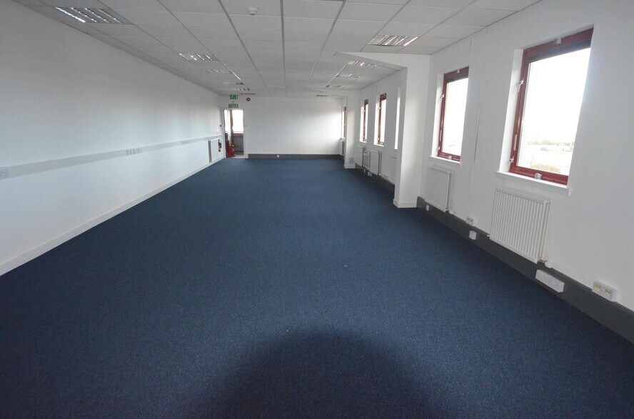 Crawpeel Rd, Aberdeen à louer - Photo du bâtiment - Image 3 de 10