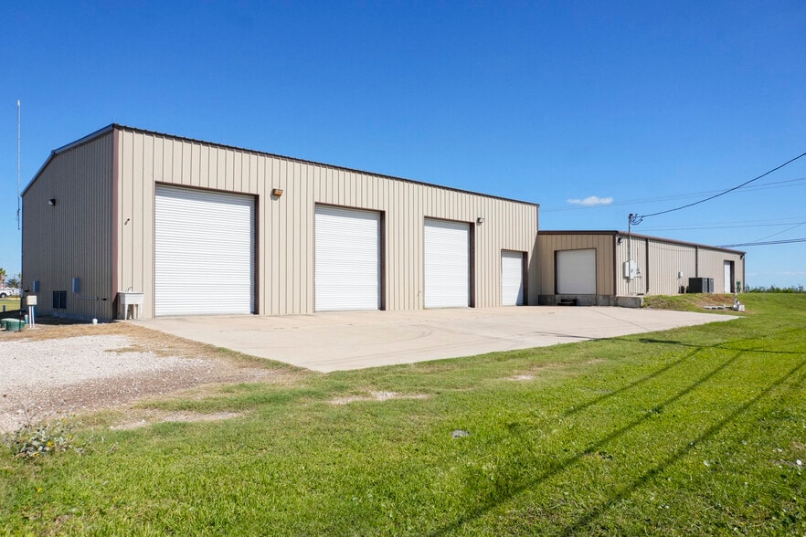 2020 Texas 35, Aransas Pass, TX à vendre - Photo du bâtiment - Image 3 de 7