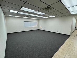 33 N Parsell, Mesa, AZ à louer Photo intérieure- Image 2 de 7