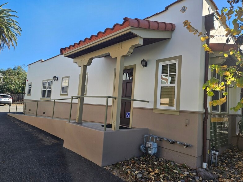 1334 Chorro St, San Luis Obispo, CA for sale - Building Photo - Image 3 of 17