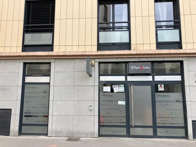 Commerce de détail dans Lyon à louer - Photo du bâtiment - Image 1 de 30