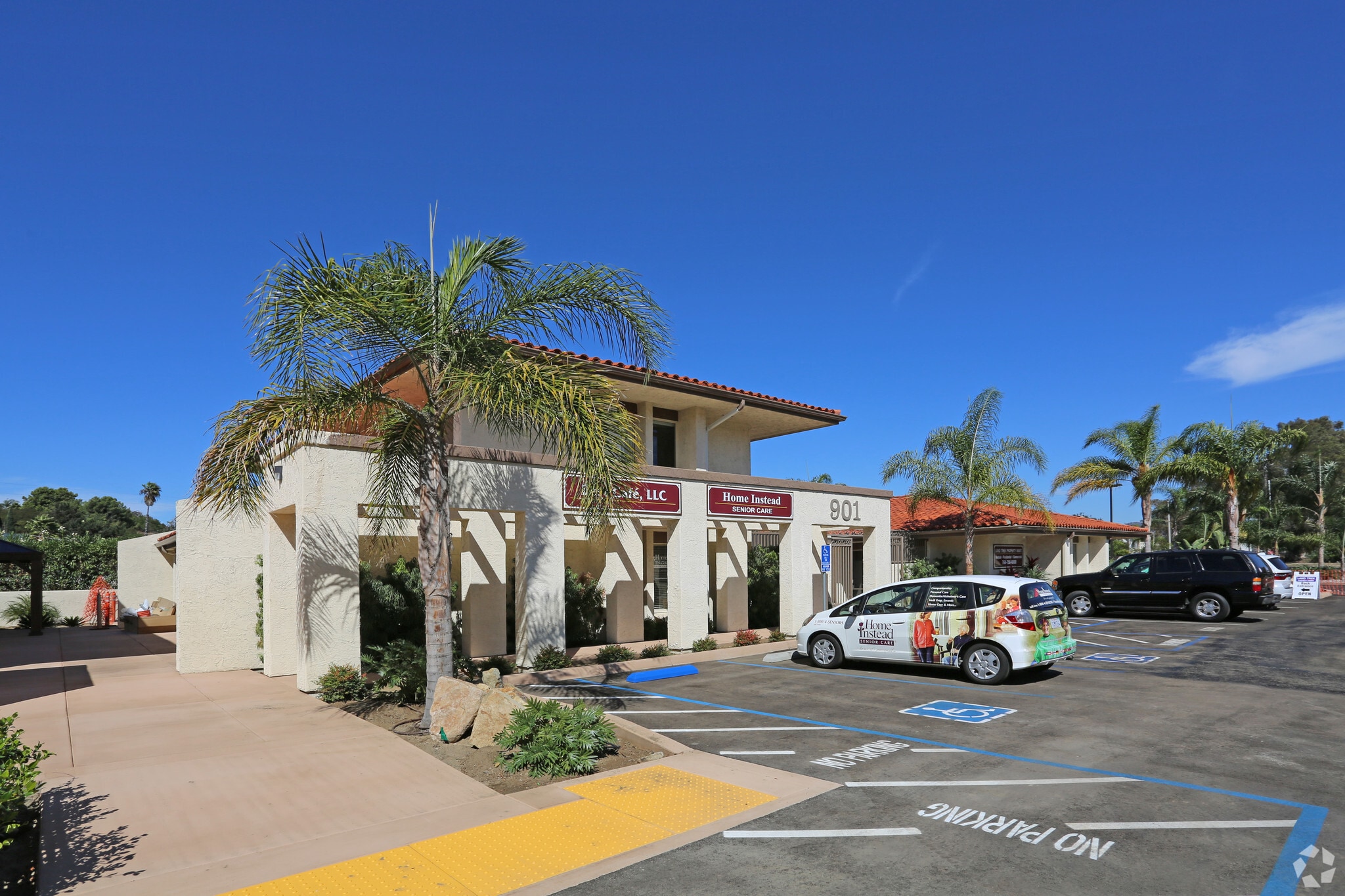 911 Hacienda Dr, Vista, CA for lease Building Photo- Image 1 of 7