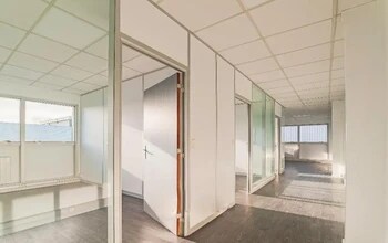 Avenue Georges Politzer, Élancourt for lease Interior Photo- Image 1 of 6