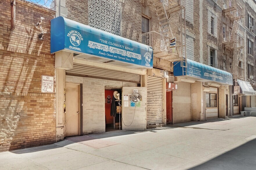 751 Mcdonald Ave, Brooklyn, NY à vendre - Photo du bâtiment - Image 1 de 2