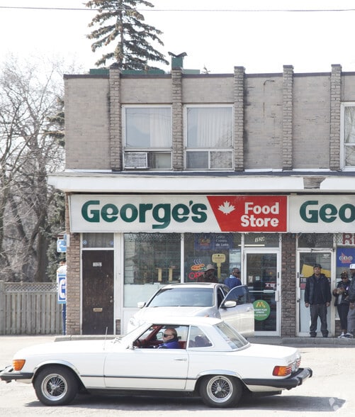 1834 Jane St, Toronto, ON à vendre - Photo du bâtiment - Image 2 de 2