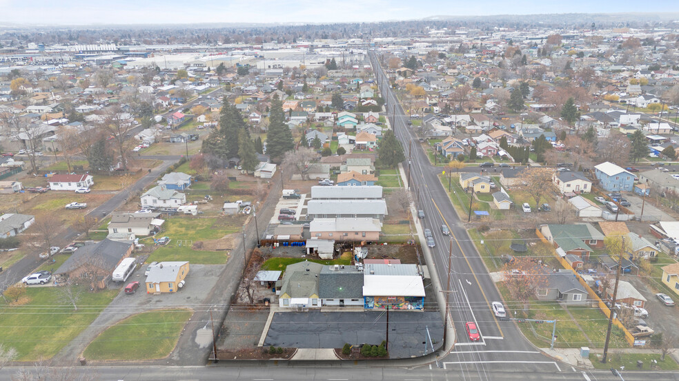 904 S Fair Ave, Yakima, WA à vendre - Photo du bâtiment - Image 2 de 11