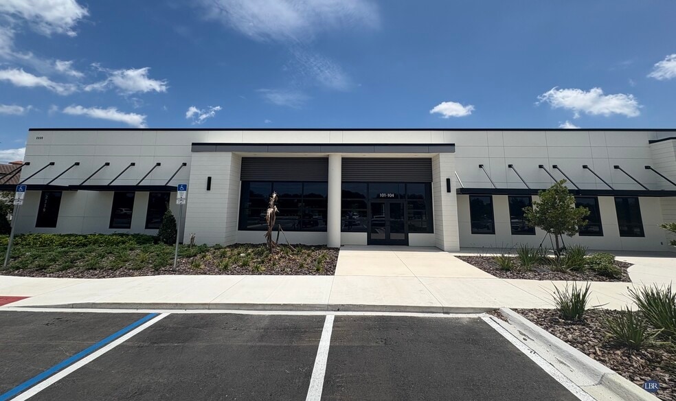 2339 Medico Ln, Melbourne, FL à louer - Photo du bâtiment - Image 2 de 3