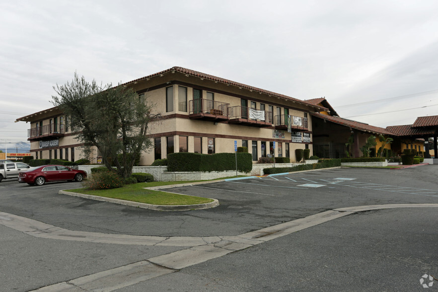 16689 Foothill Blvd, Fontana, CA for sale - Primary Photo - Image 1 of 1