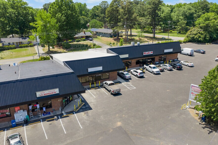 4701-4707 Hillsborough Rd, Durham, NC à louer - Photo du bâtiment - Image 2 de 19