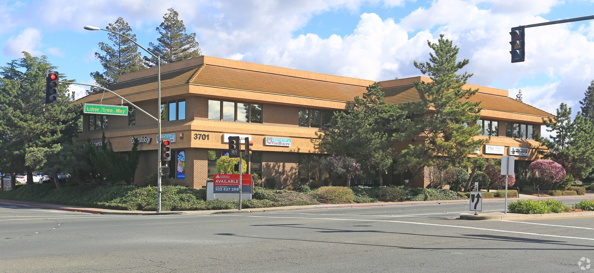 Antioch Medical Park portfolio of 6 properties for sale on LoopNet.ca Building Photo- Image 1 of 7