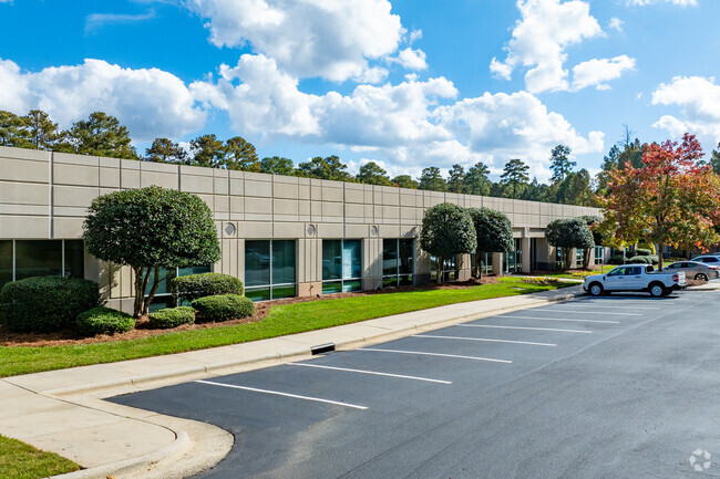 More details for 15401 Weston Pky, Cary, NC - Office for Lease