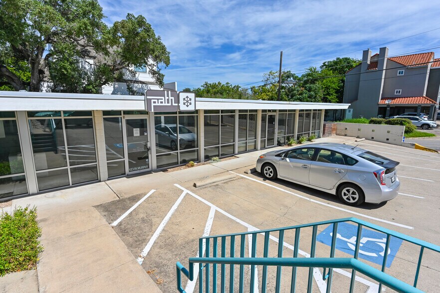 3100 S Congress Ave, Austin, TX à louer - Photo du bâtiment - Image 3 de 3