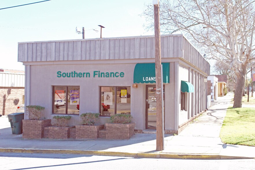 1900 Taylor St, Columbia, SC à louer - Photo du bâtiment - Image 2 de 11