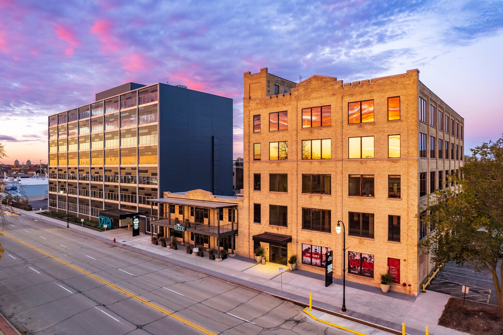 1205 S 70th St, West Allis, WI à louer Photo principale- Image 1 de 12
