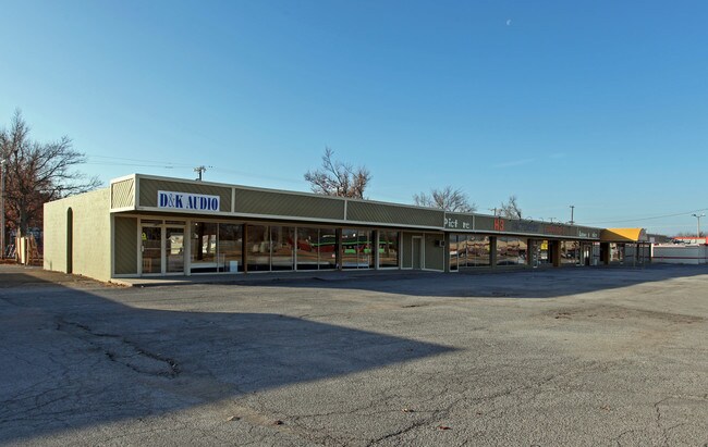 More details for 6520-6526 E Pine St, Tulsa, OK - Retail for Sale