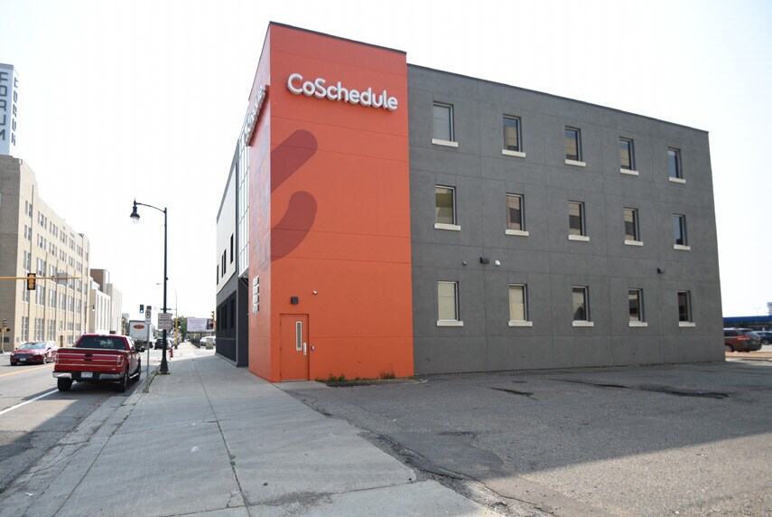 502 N First Ave, Fargo, ND à vendre - Photo du bâtiment - Image 3 de 19