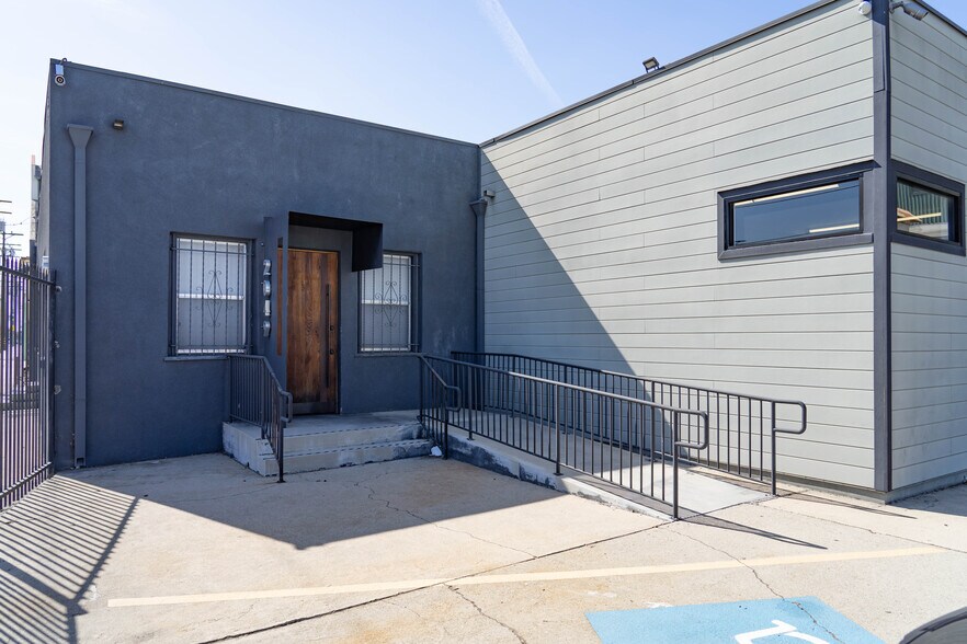 2053 E 38th St, Vernon, CA à vendre - Photo du bâtiment - Image 3 de 15