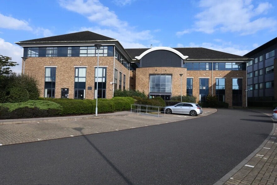 Discovery House, Eliot Business Park, Nuneaton à louer - Photo du bâtiment - Image 2 de 17