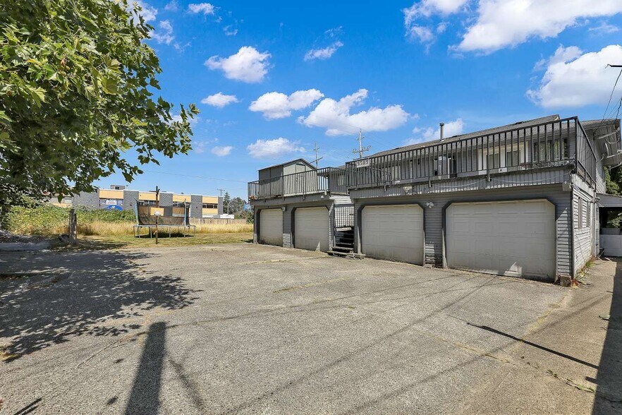 9509 152 St, Surrey, BC à louer - Photo du bâtiment - Image 2 de 44