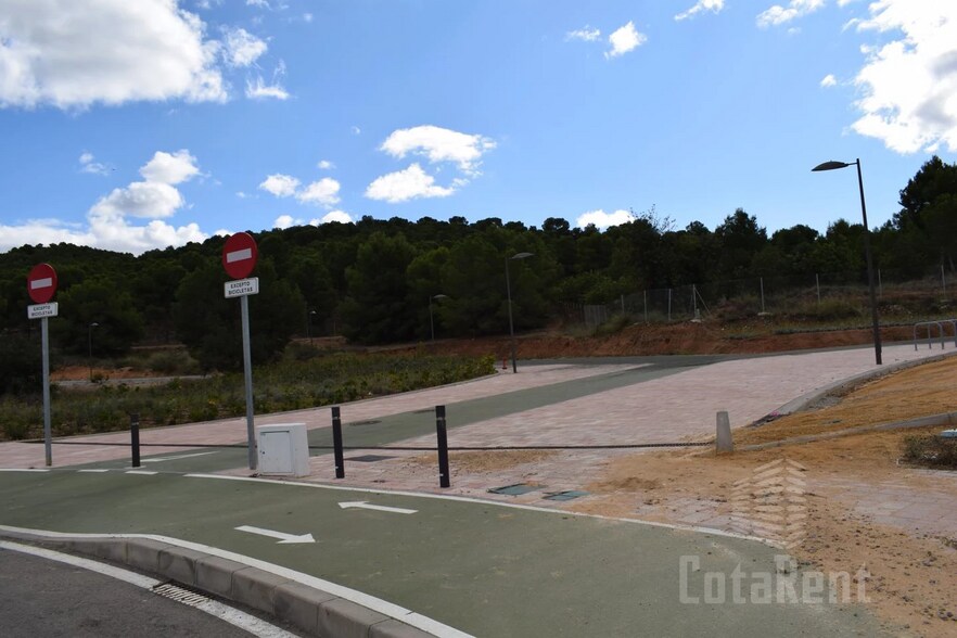 Calle Sierra de la Fuensanta, Murcia, Murcia à vendre - Photo du bâtiment - Image 3 de 5