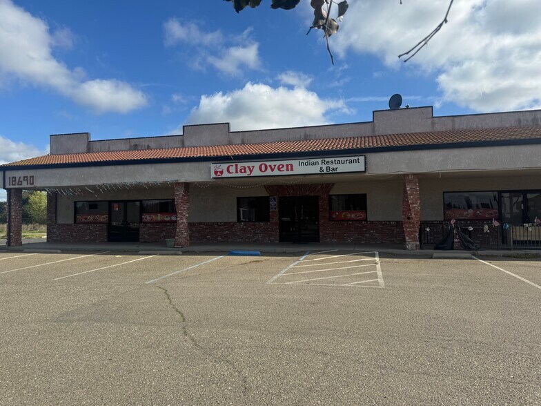 18680-18690 Highway 88, Lockeford, CA for lease - Building Photo - Image 2 of 15