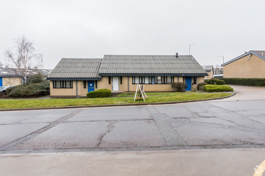 1-2 Stafford Pl, Northampton for lease - Building Photo - Image 3 of 4