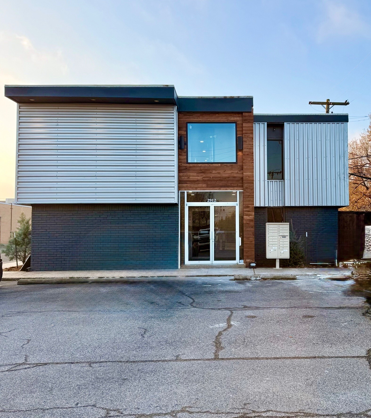 2912 Lakeside Dr, Oklahoma City, OK for lease Building Photo- Image 1 of 4