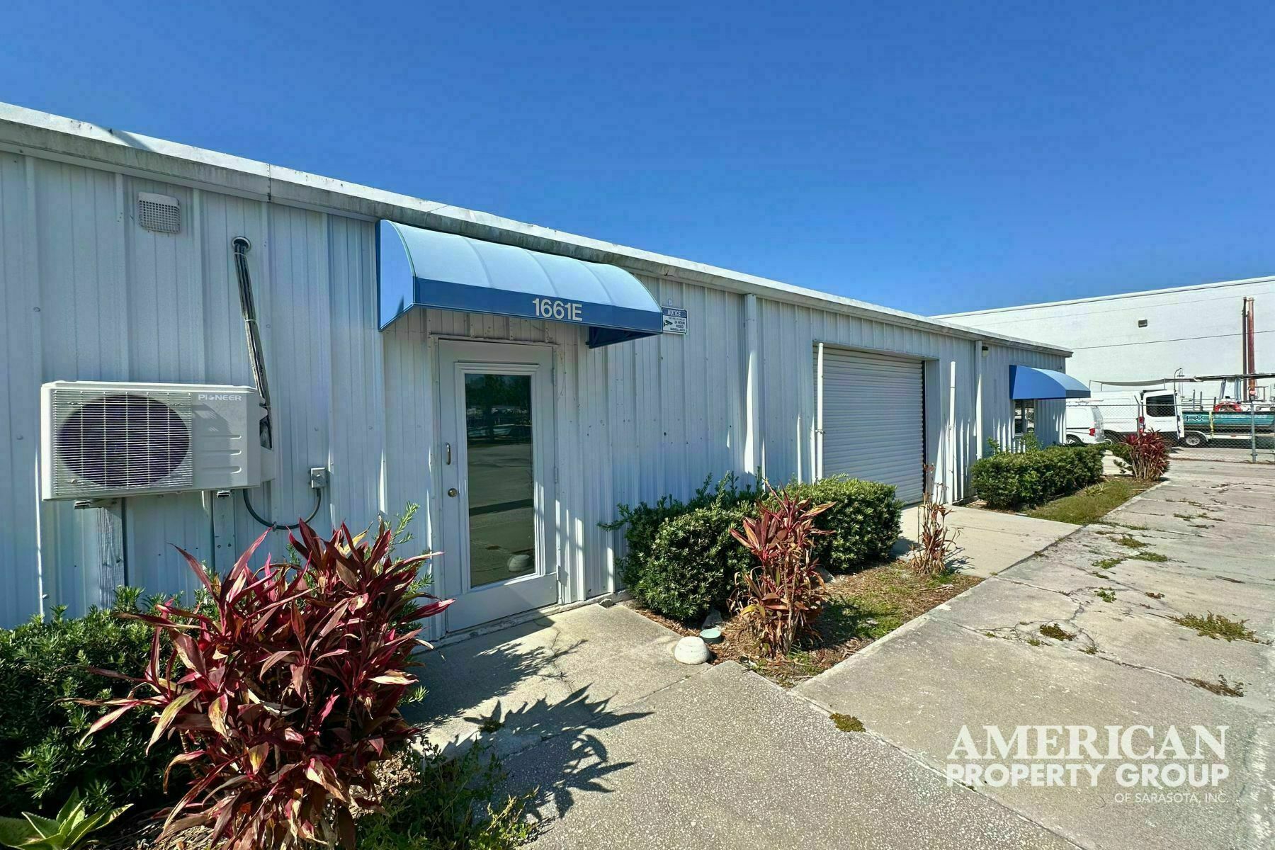 1657 University Pky, Sarasota, FL à louer Photo intérieure- Image 1 de 2