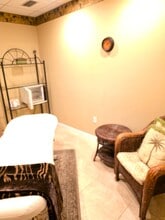 3036 Tamiami Trl, Port Charlotte, FL for lease Interior Photo- Image 1 of 2