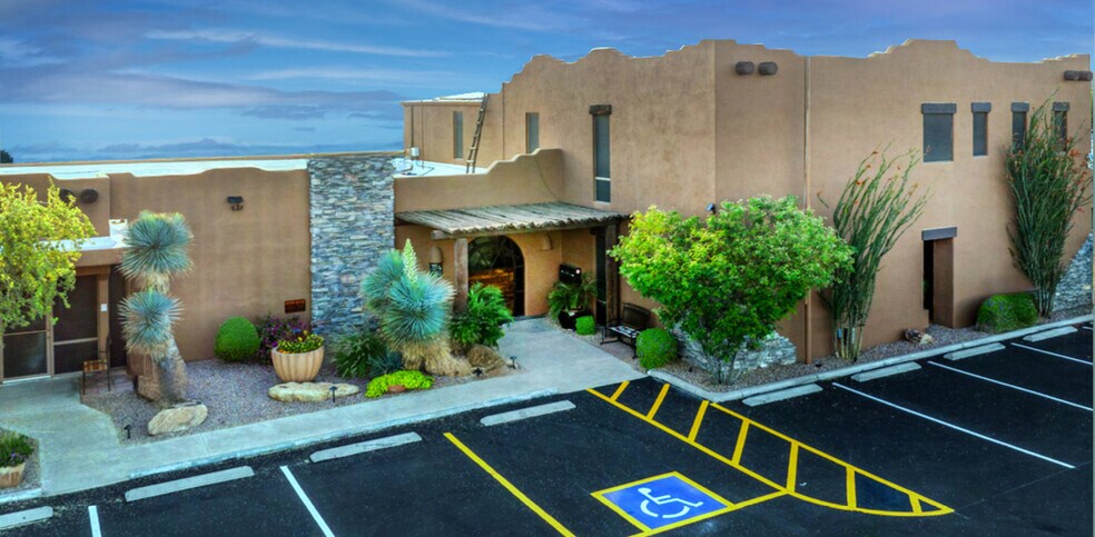 8902 N Central Ave, Phoenix, AZ à vendre - Photo du bâtiment - Image 1 de 1