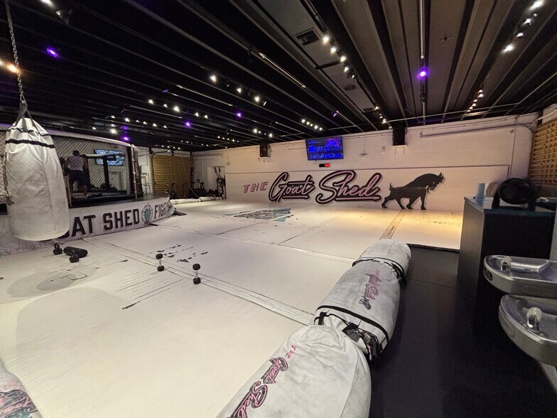 144 NW 36th St, Miami, FL à louer - Photo du bâtiment - Image 2 de 10