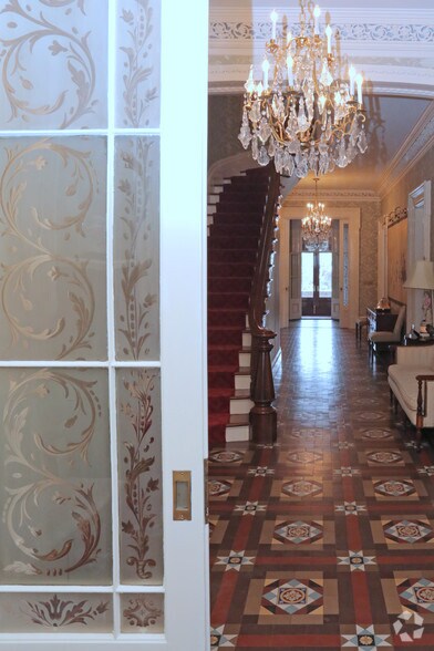 12 Glenwood Rd, Roslyn, NY à vendre - Photo intérieure - Image 2 de 27