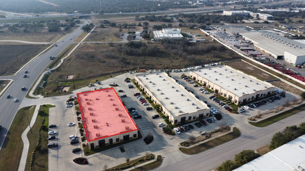 275 SE Inner Loop, Georgetown, TX à louer - Photo du bâtiment - Image 2 de 20