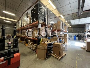 Flex in Chassieu for lease Interior Photo- Image 2 of 15