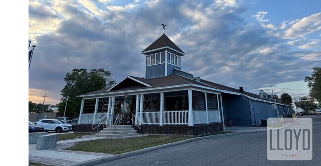 Plus de détails pour 212 W 1st St, Sanford, FL - Commerce de détail à vendre