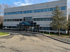 1 Corwin Ct, Newburgh, NY for lease Interior Photo- Image 2 of 26