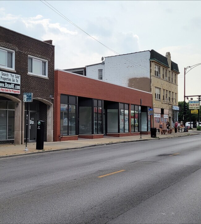 Plus de détails pour 5349-5353 W Belmont Ave, Chicago, IL - Commerce de détail à vendre