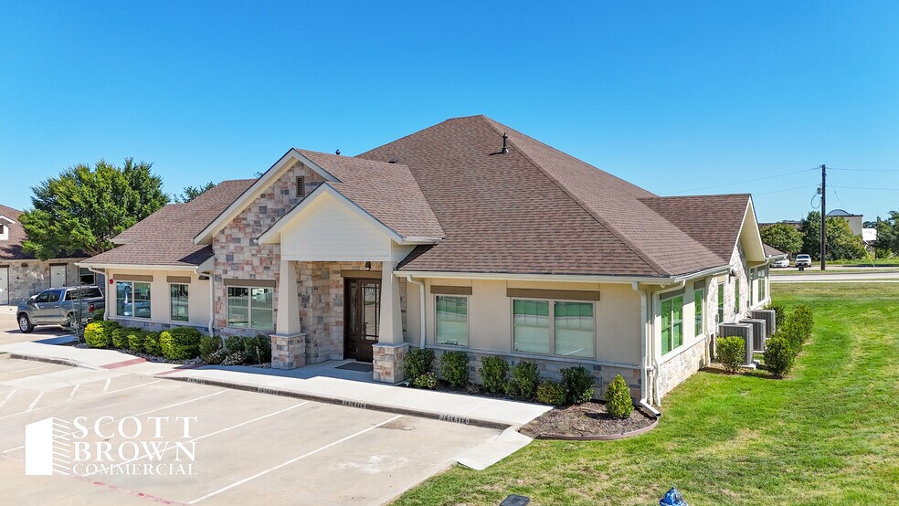 3523 Yucca Dr, Flower Mound, TX à louer - Photo du bâtiment - Image 1 de 11