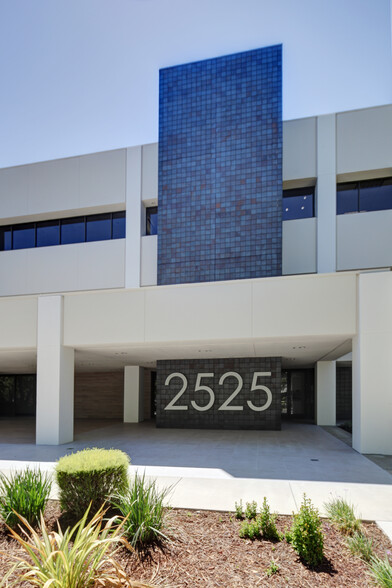 2525 Natomas Park Dr, Sacramento, CA for lease - Building Photo - Image 3 of 13