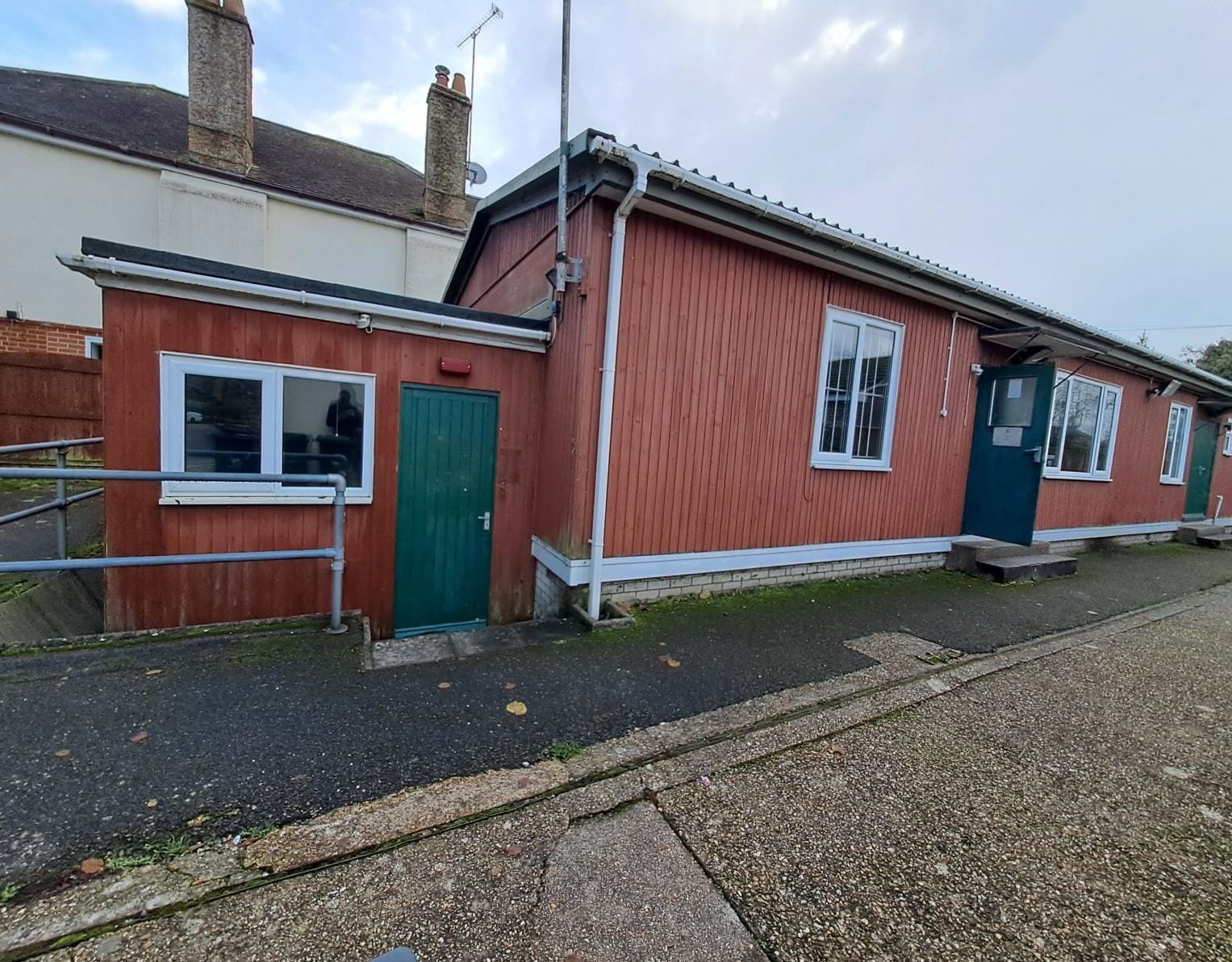 8 Blind Ln, Wimborne for lease Building Photo- Image 1 of 4