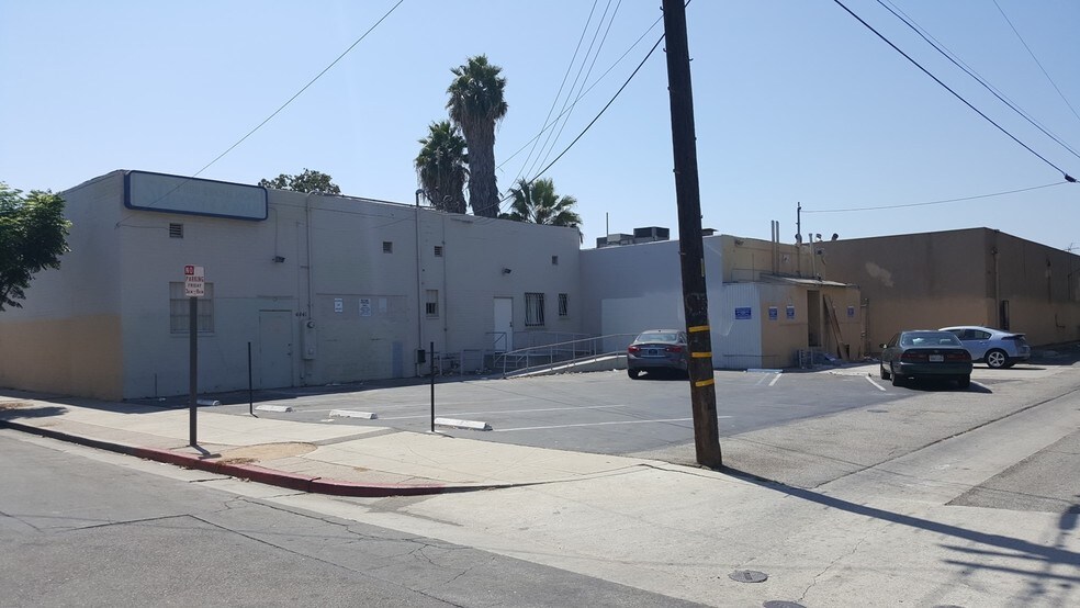 4433-4437 Tweedy Blvd, South Gate, CA à vendre - Photo du bâtiment - Image 2 de 4