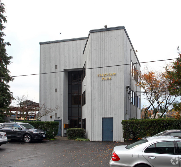 3147 Fairview Ave, Seattle, WA for lease - Primary Photo - Image 1 of 3