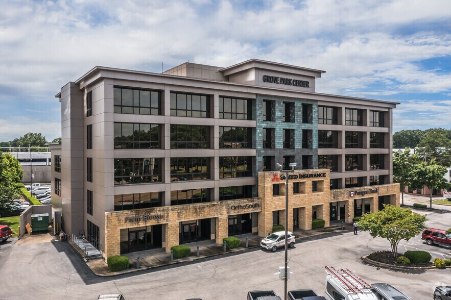 4515 Poplar Ave, Memphis, TN à louer - Photo du bâtiment - Image 1 de 4