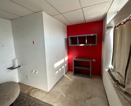 2354 N Saint Louis Ave, Chicago, IL for lease Interior Photo- Image 2 of 2