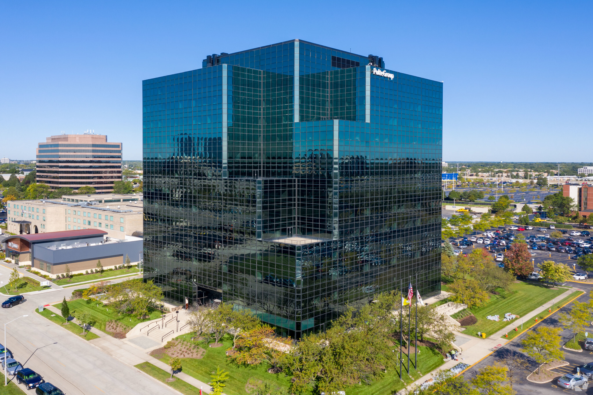 1900 E Golf Rd, Schaumburg, IL for lease Building Photo- Image 1 of 18