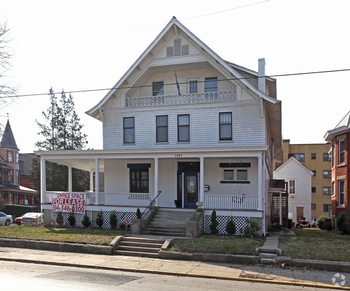 1337 Virginia St, Charleston, WV for sale - Primary Photo - Image 1 of 5