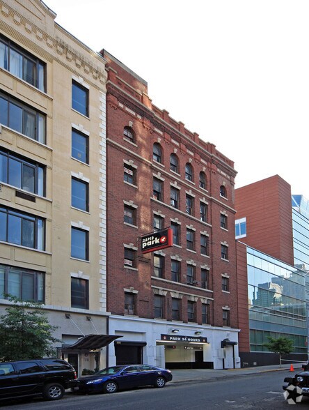 411 W 55th St, New York, NY à louer - Photo du bâtiment - Image 3 de 3